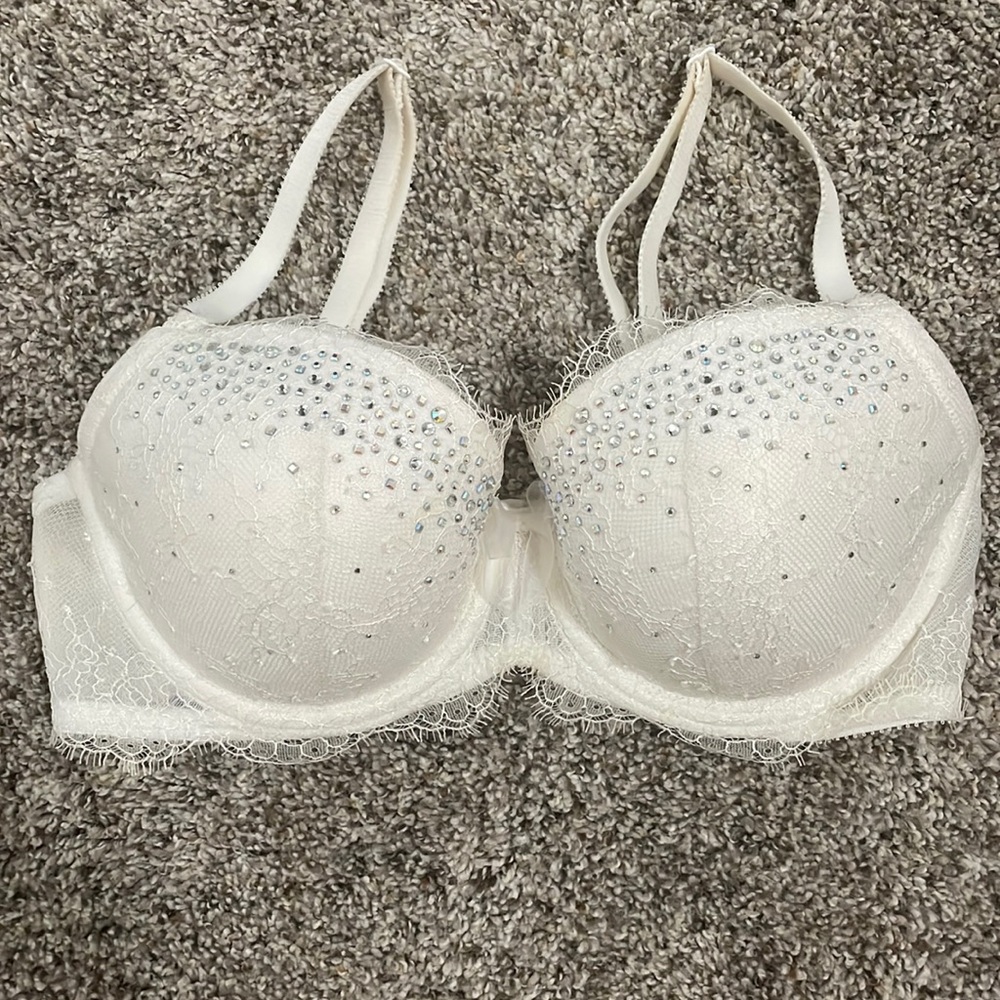 Victoria’s Secret bra